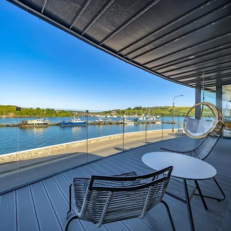 Holiday home The Dockhouse